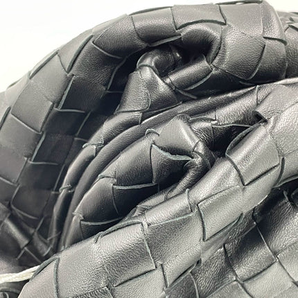Bottega Veneta Pouch Large Intrecciato Black Calfskin Leather Clutch