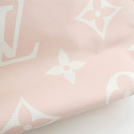 Sold Louis Vuitton OnTheGo Multicolor Monogram Giant Canvas GM Tote Bag