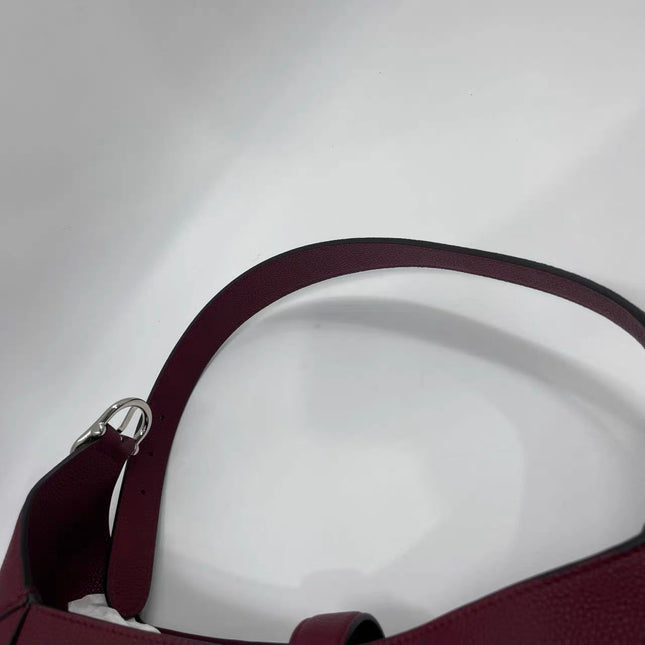 Gucci Jackie 1961 Burgundy Large Pebbled Leather Shoulder Bag with Strap
