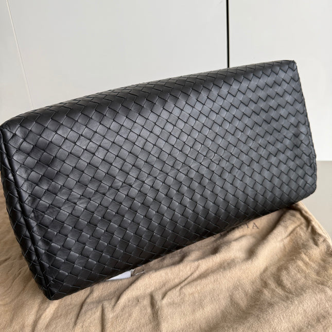 Bottega Veneta Roma Large Intrecciato Nappa Leather Black 35cm
