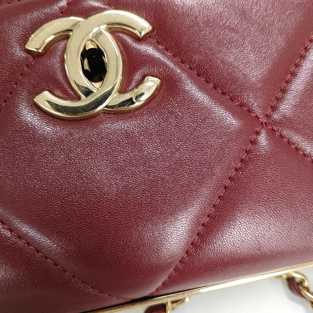 Sold Chanel Trendy CC Flap Crossbody Bag Medium Lambskin Leather Burgundy, 2019