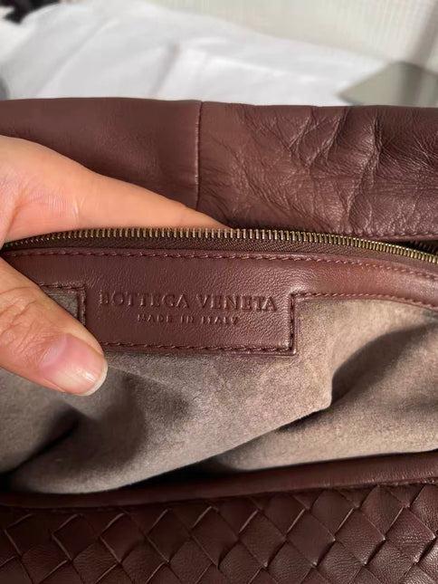 Bottega Veneta Hobo Maxi Chocolate Brown leather 50cm