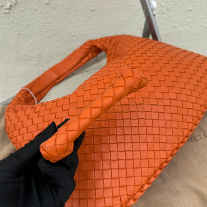 Sold Bottega Veneta Veneta Hobo Medium 40cm Lambskin Leather Orange