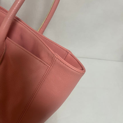 Chanel Cerf Executive Medium Pink Leather Handbag 35cm