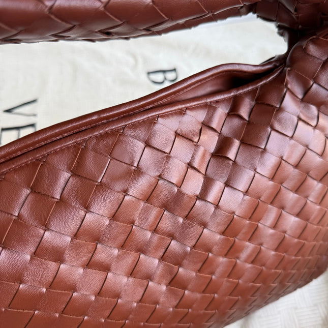 Bottega Veneta Hop Hobo Medium Leather Brick Red 46cm
