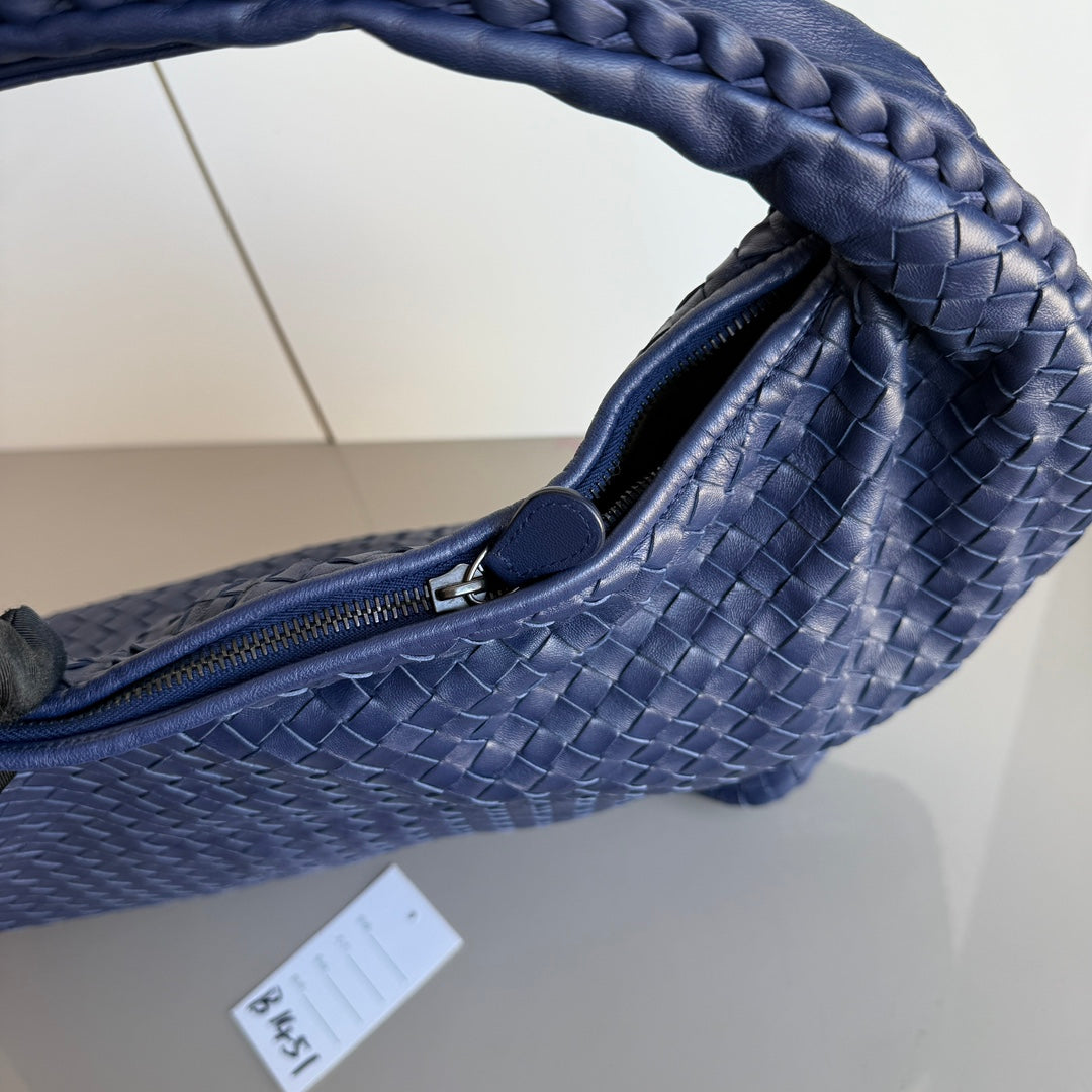 Bottega Veneta Veneta Hobo Maxi Navy Intrecciato Leather 51cm