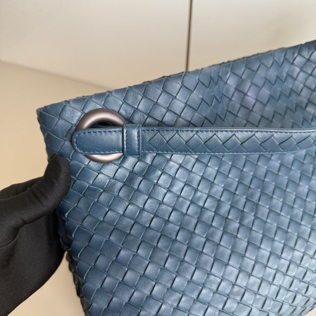 Bottega Veneta Garda Shoulder Bag Intrecciato Nappa Leather Navy Large 33cm