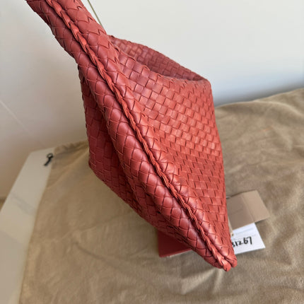 Sold Bottega Veneta Veneta Hobo Medium Brick Red Intrecciato Leather Bag 47cm