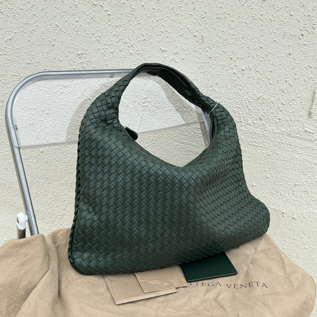 Sold Bottega Veneta Veneta Hobo Large Dark Green 47cm Lambskin Leather