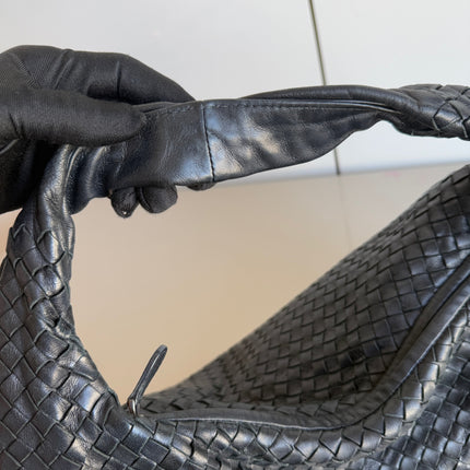 Bottega Veneta Intrecciato Hobo Bag Medium Black Leather 47cm