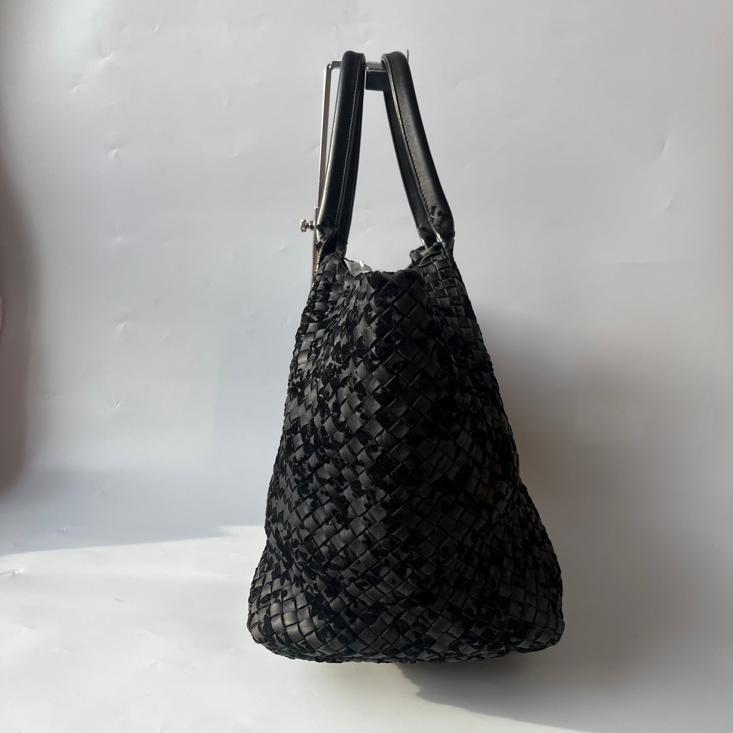 Bottega Veneta Cabat Large Intreccio Black Leather and Velvet 42cm