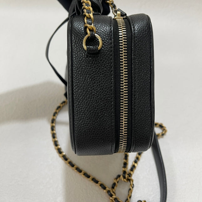Chanel Filigree Mini Vanity Case 2019 Caviar Leather Black