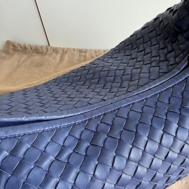 Bottega Veneta Veneta Hobo Large Navy Intrecciato Leather Bag 47cm