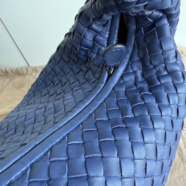 Bottega Veneta Veneta Hobo Large Navy Intrecciato Leather Bag 47cm
