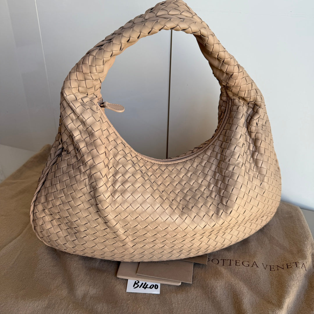 Bottega Veneta Hobo Bag Lambskin leather Almond Beige Large 47cm