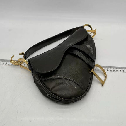 Sac bandoulière Dior Saddle petit modèle vintage en cuir verni imprimé oblique vert foncé