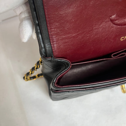Chanel Classic Flap Vintage Medium Black Lambskin Leather 24k Gold Hardware 1994-1996