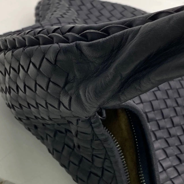 Bottega Veneta Veneta Hobo Maxi Black Leather 52-54cm