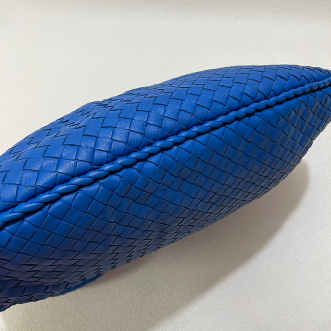 Bottega Veneta Veneta Hobo Medium Royal Blue Intrecciato Leather Bag 47cm