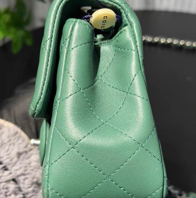 Chanel Classic Flap Mini 2019 Green Lambskin Leather Silver Hardware