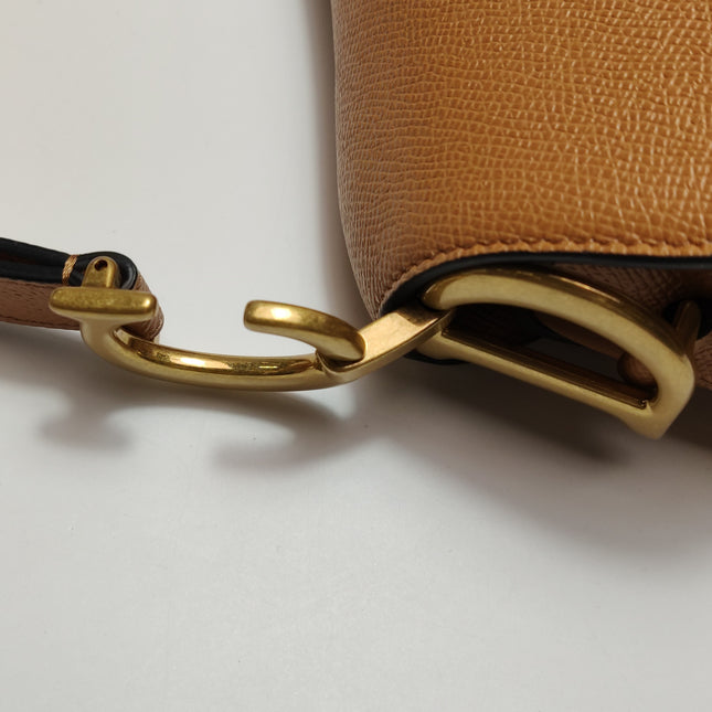 Dior Saddle 2021 Medium Tan Brown Grained Calfskin Leather Bag