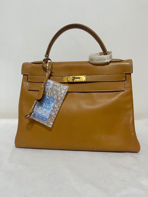 Hermes Kelly 32 Retourne 1976 Gold Box Leather Gold Hardware
