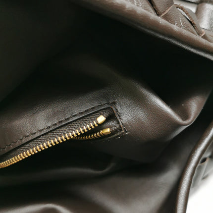 Bottega Veneta Hop Large Leather Fondant Chocolate Brown Hobo Bag