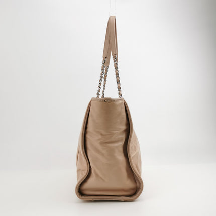 Chanel Deauville Tote Medium Pink Leather Leather Chain Straps