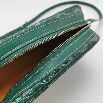 Sold Goyard Cap Vert Crossbody Goyardine Green