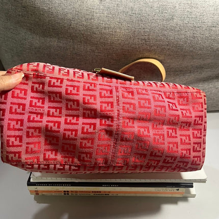 Sold Fendi Mamma Baguette Pink Zucchino print