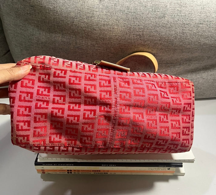 Sold Fendi Mamma Baguette Pink Zucchino print
