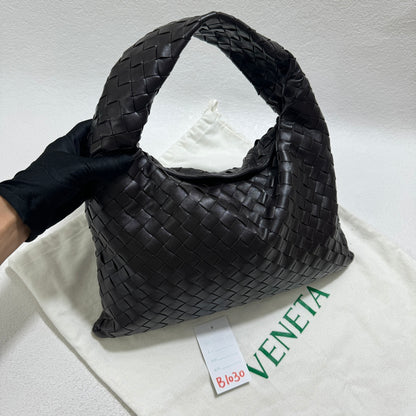 Sold Bottega Veneta Hop Hobo Small Leather Chocolate Brown