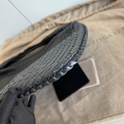 Bottega Veneta Intrecciato Hobo Bag Medium Black Leather 47cm NEVER WORN