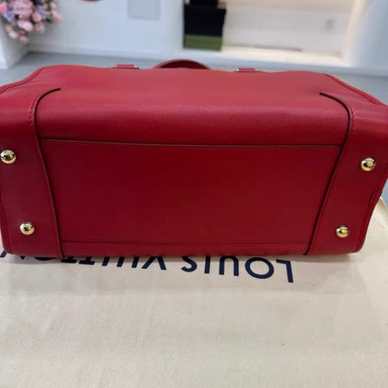 Loewe Amazona 36 Medium Red Leather Horse Lock Gold-tone Hardware