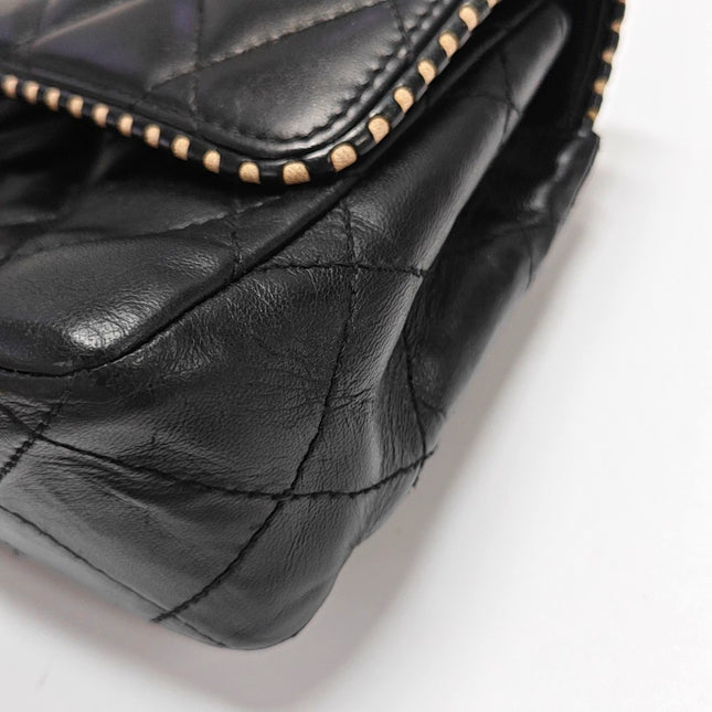 Chanel Classic Flap Medium Happy Stitch Cuir de veau vieilli noir Finitions dorées, 2015-2016