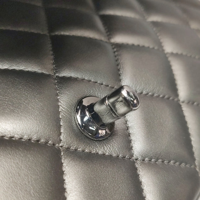 Chanel Classic Flap Maxi Metallic Lambskin Leather Double Flap Sliver Hardware 2013-14