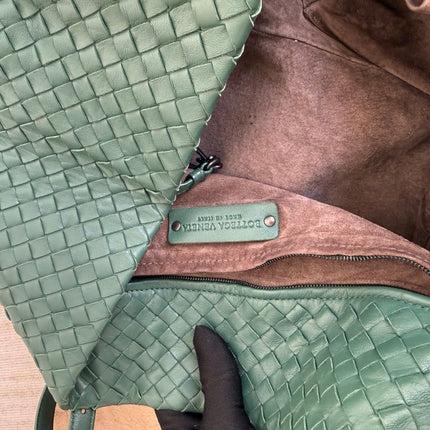 Bottega Veneta Cesta Shopper Tote Nappa Intrecciato Leather Dark Green Small