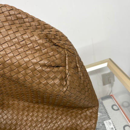Bottega Veneta Belly Hobo Milk Chocolate Brown Maxi 50cm Intrecciato Leather