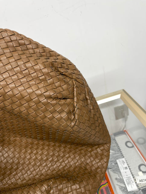 Bottega Veneta Belly Hobo Milk Chocolate Brown Maxi 50cm Intrecciato Leather