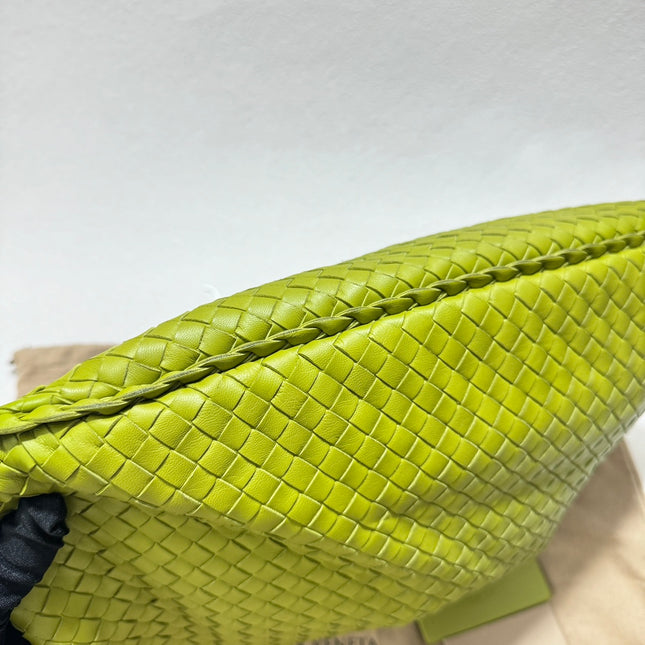 Sold Bottega Veneta Hobo Bag Large Leather Mela Green 47cm