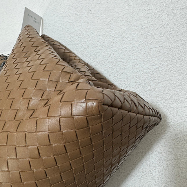 Bottega Veneta Roma Large Intrecciato Nappa Leather Caramel Brown Tan 35cm No Strap