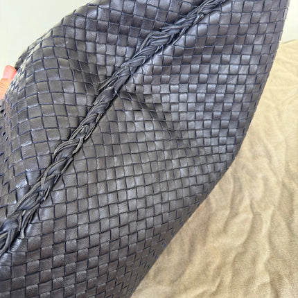 Bottega Veneta Veneta Hobo Maxi Black Tiny Fringes Leather 51cm