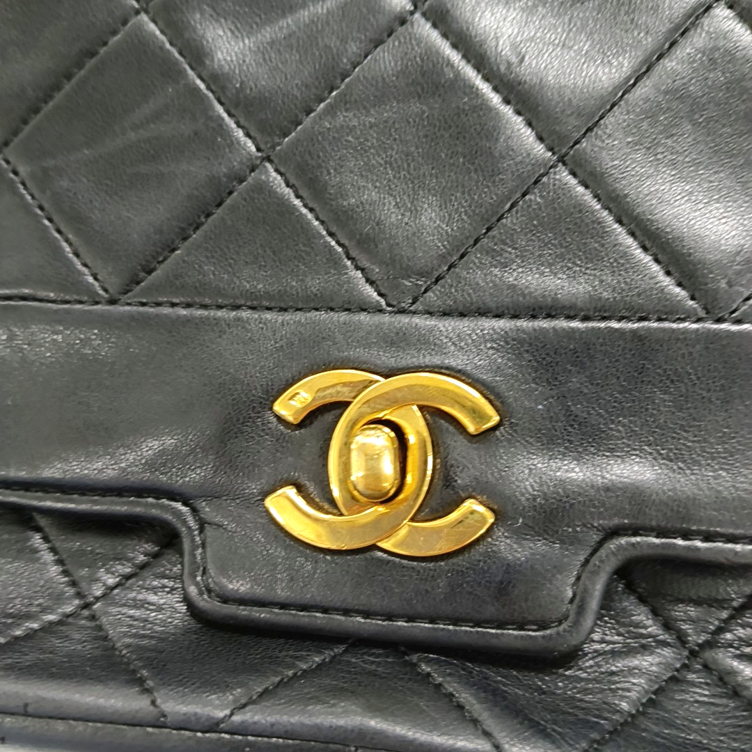 Chanel Diana CC Flap Bag Vintage Black Lambskin Leather with 24k Gold HW, 1989-1991