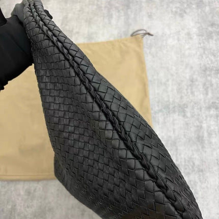 Bottega Veneta Veneta Hobo Maxi Black Leather 52-54cm