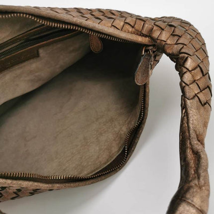 Sold Bottega Veneta Veneta Hobo Metallic Copper Leather Medium 38.5