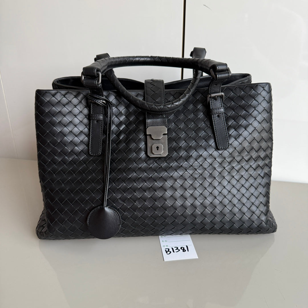 Bottega Veneta Roma Handbag Bag Intrecciato Nappa Leather Black Large 35cm-Luxbags