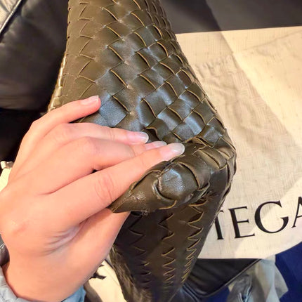 Bottega Veneta Hop Large Leather Dark Olive Green Hobo Bag