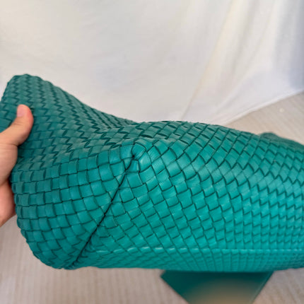 Bottega Veneta Cabat Tote Green Intreccio Leather 50cm