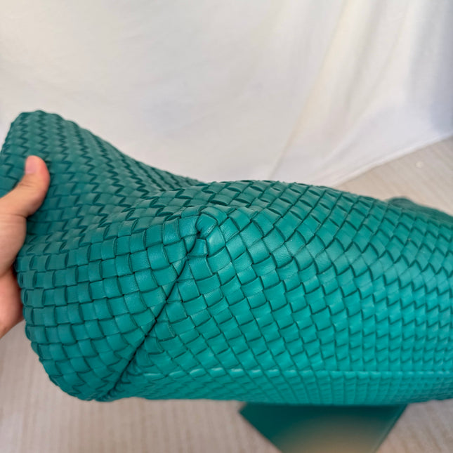 Bottega Veneta Cabat Tote Green Intreccio Leather 50cm