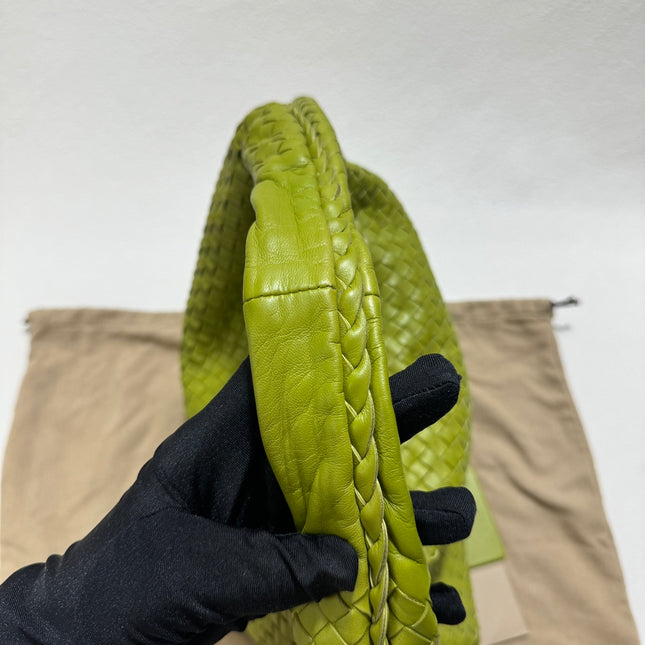 Sold Bottega Veneta Hobo Bag Large Leather Mela Green 47cm